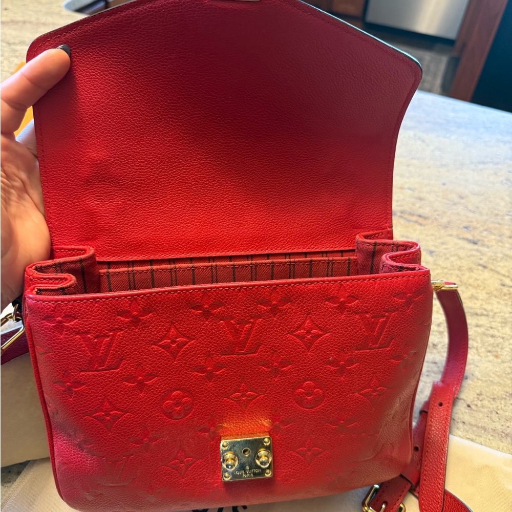 Louis Vuitton Pochette Métis Empreinte Red Scarlet | Full Set | Excellent - Picture 10 of 16
